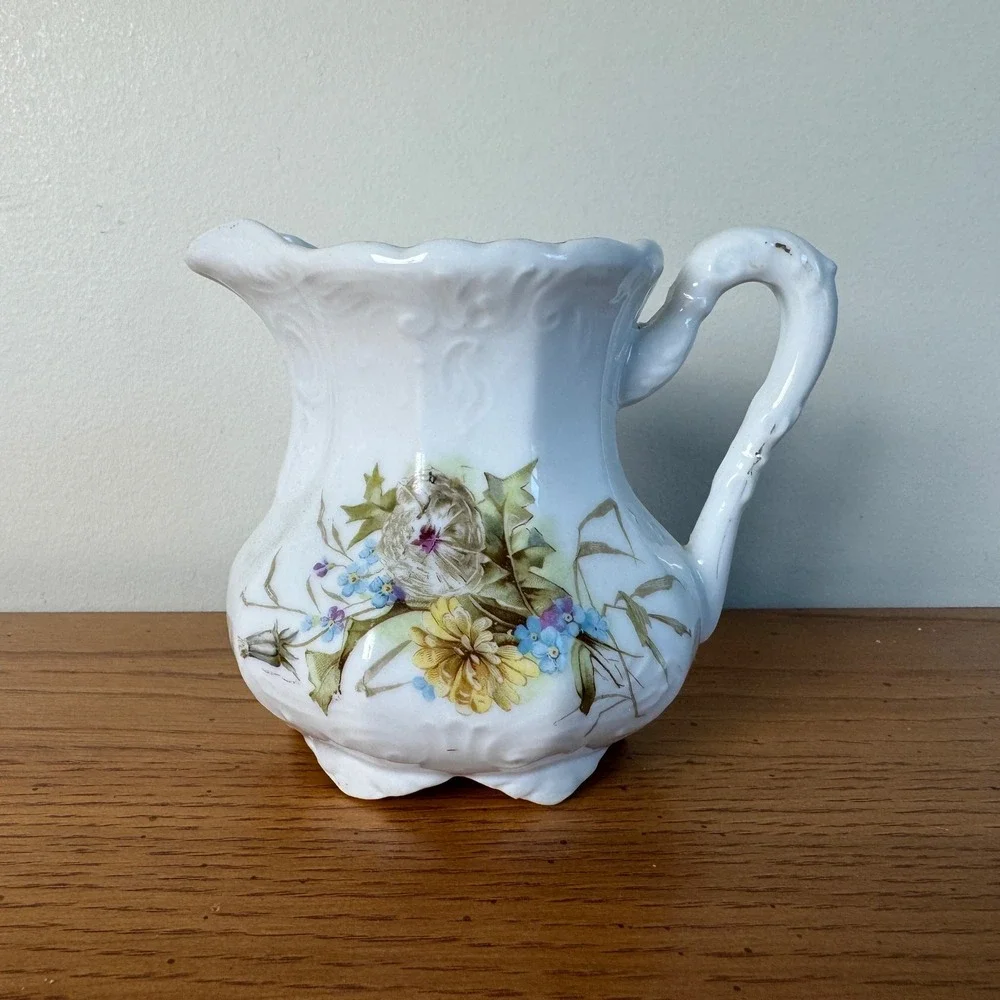 Vintage Ceramic Creamer Pitcher‎ Floral Design White Scalloped Rim